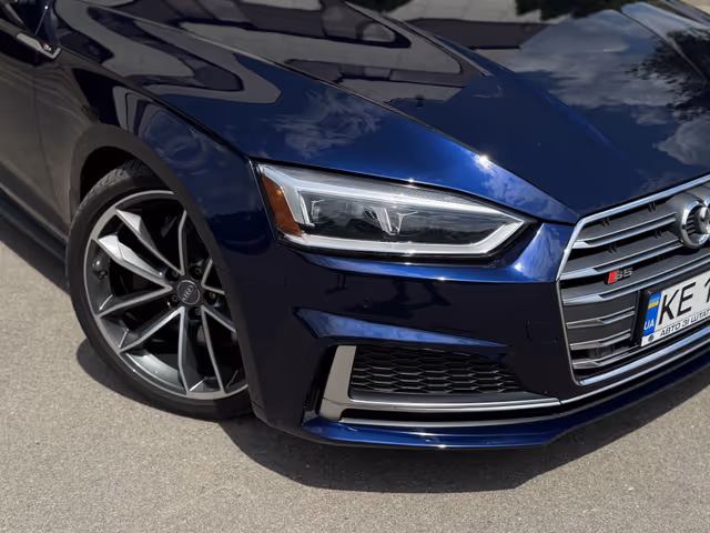 Audi S5 - фото 5