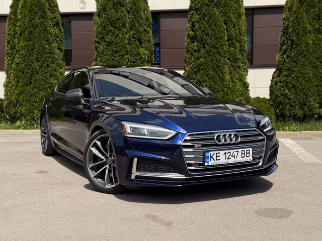 Audi S5 - фото 1