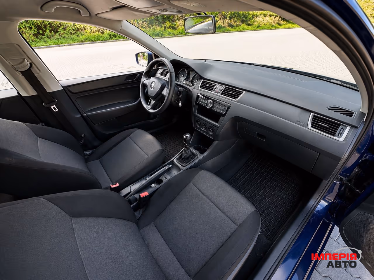 Skoda Rapid - фото 12
