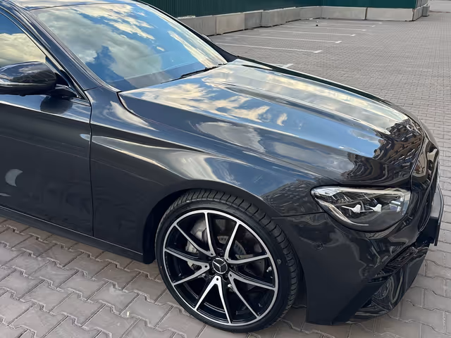 Mercedes-Benz E-Класс - зображення 2