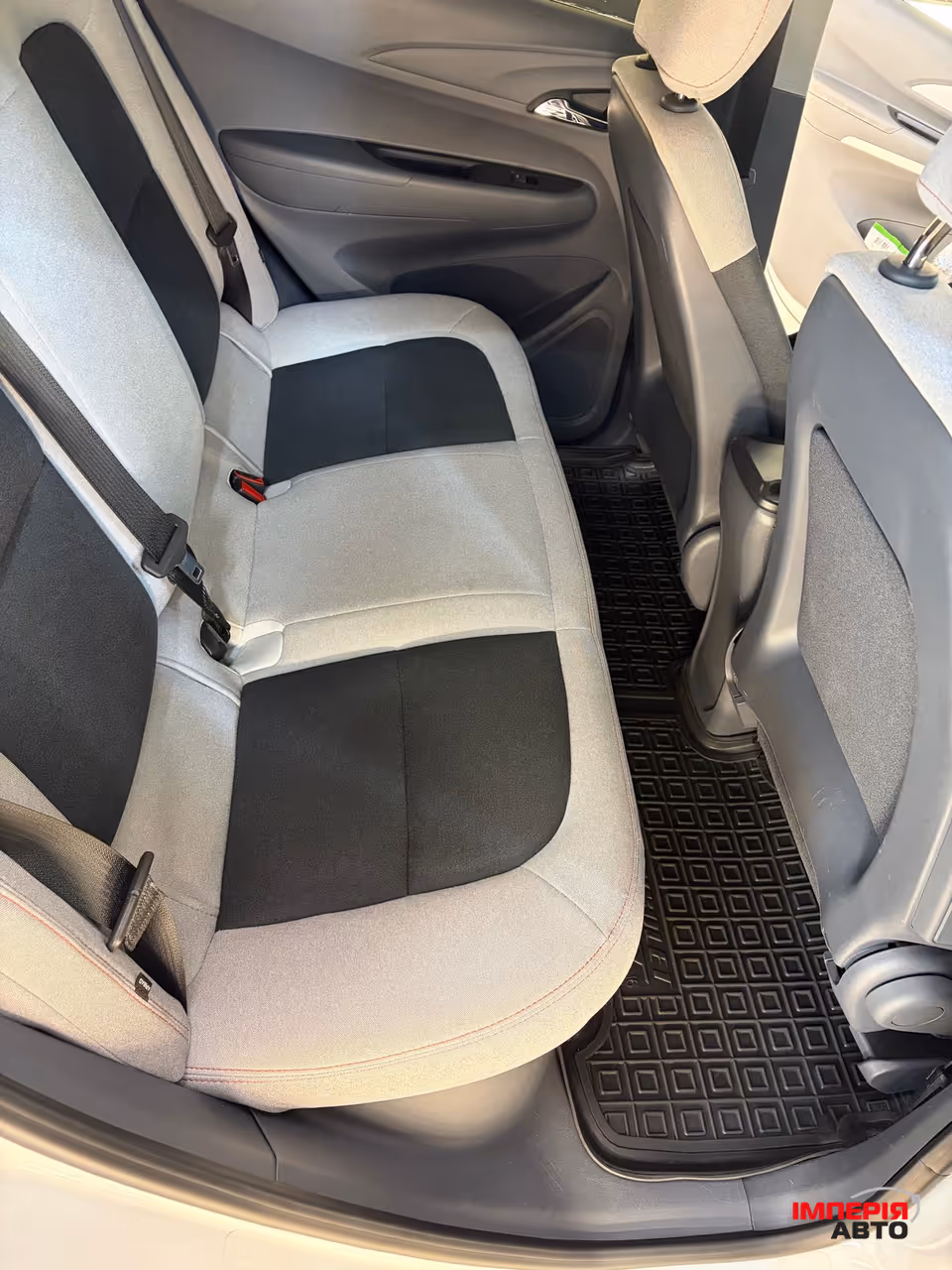 Chevrolet Bolt - фото 23