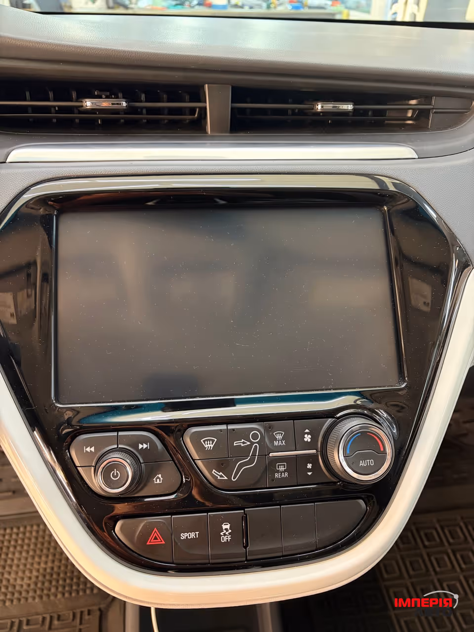 Chevrolet Bolt - фото 17