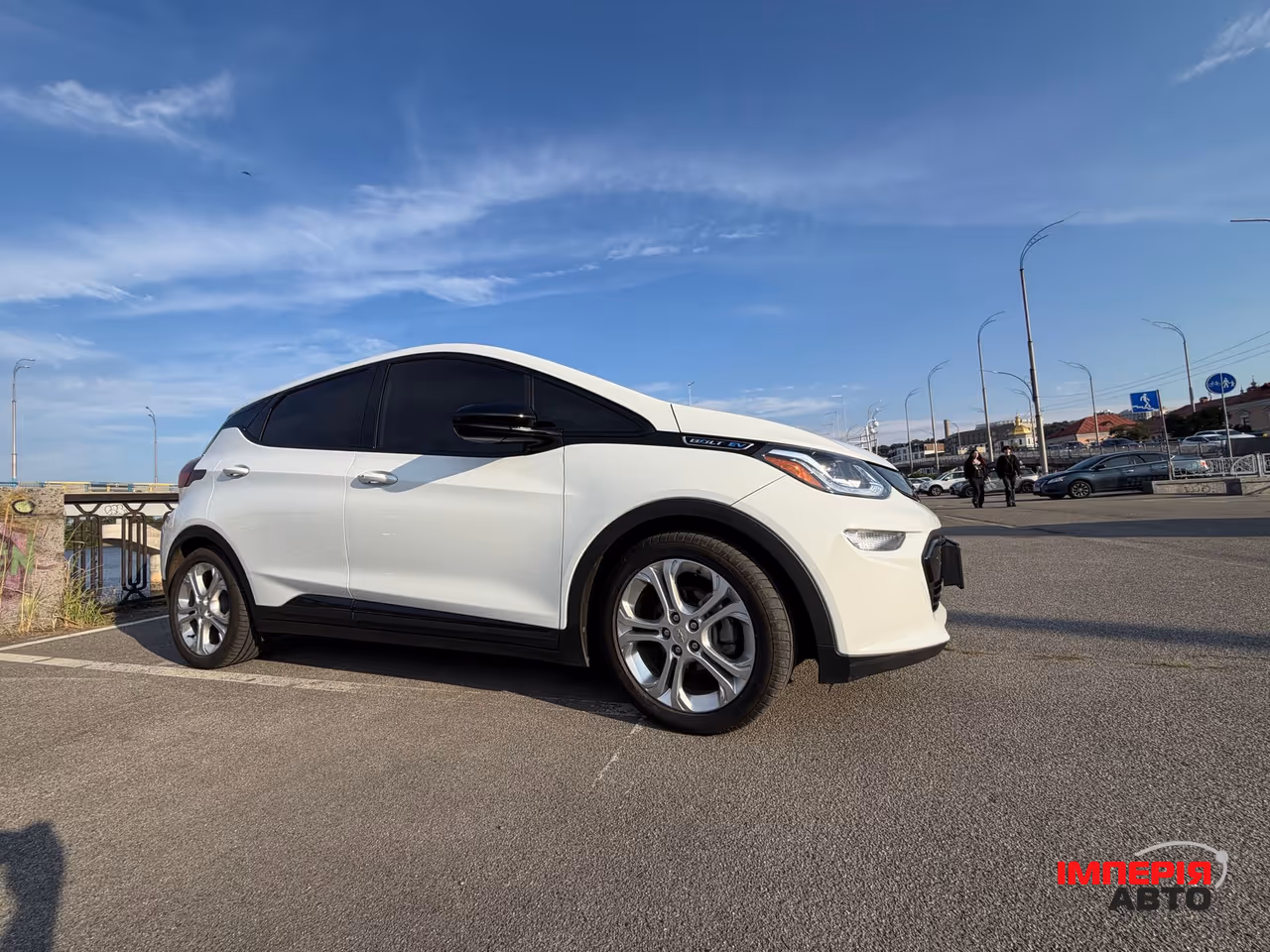 Chevrolet Bolt - фото 10