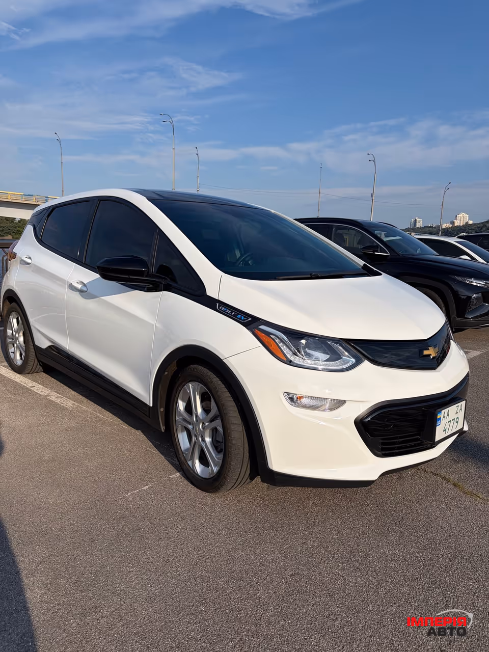 Chevrolet Bolt - фото 1
