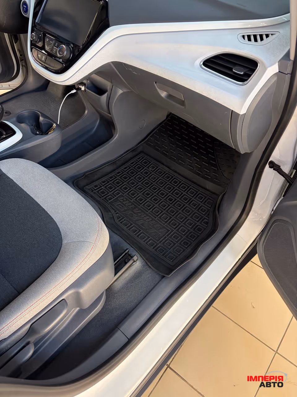 Chevrolet Bolt - фото 25
