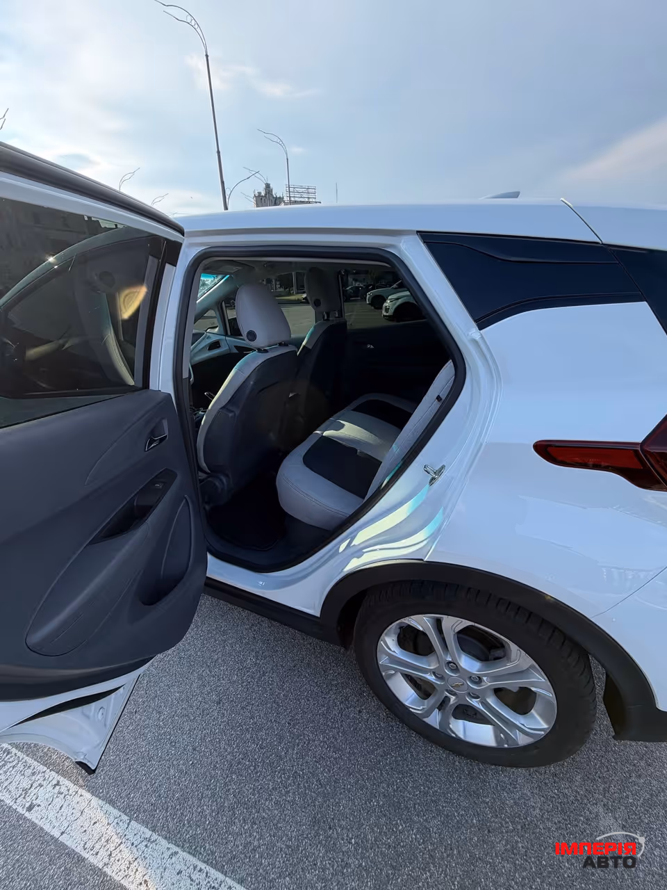 Chevrolet Bolt - фото 12