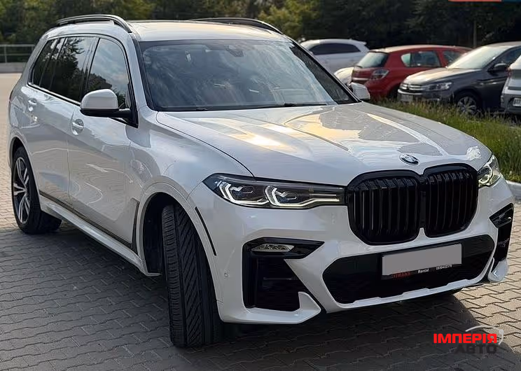 BMW X7 - фото 4