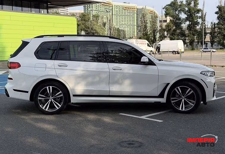 BMW X7 - фото 3