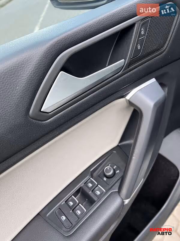 Volkswagen Tiguan - фото 32