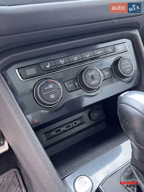 Volkswagen Tiguan - фото 26