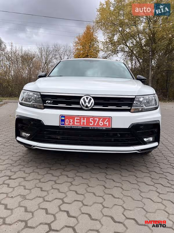 Volkswagen Tiguan - фото 12