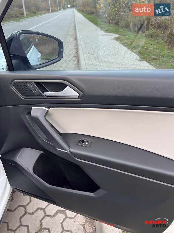 Volkswagen Tiguan - фото 36
