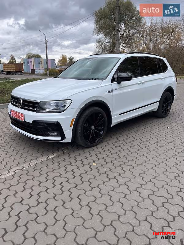 Volkswagen Tiguan - фото 13