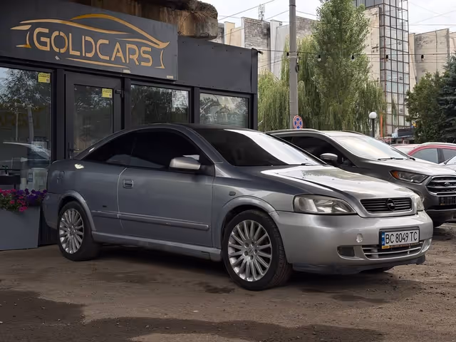 Opel Astra - фото 4