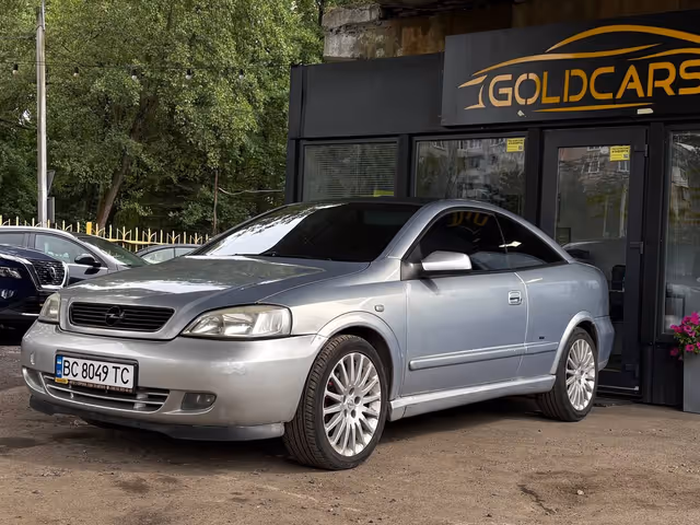 Opel Astra - фото 2