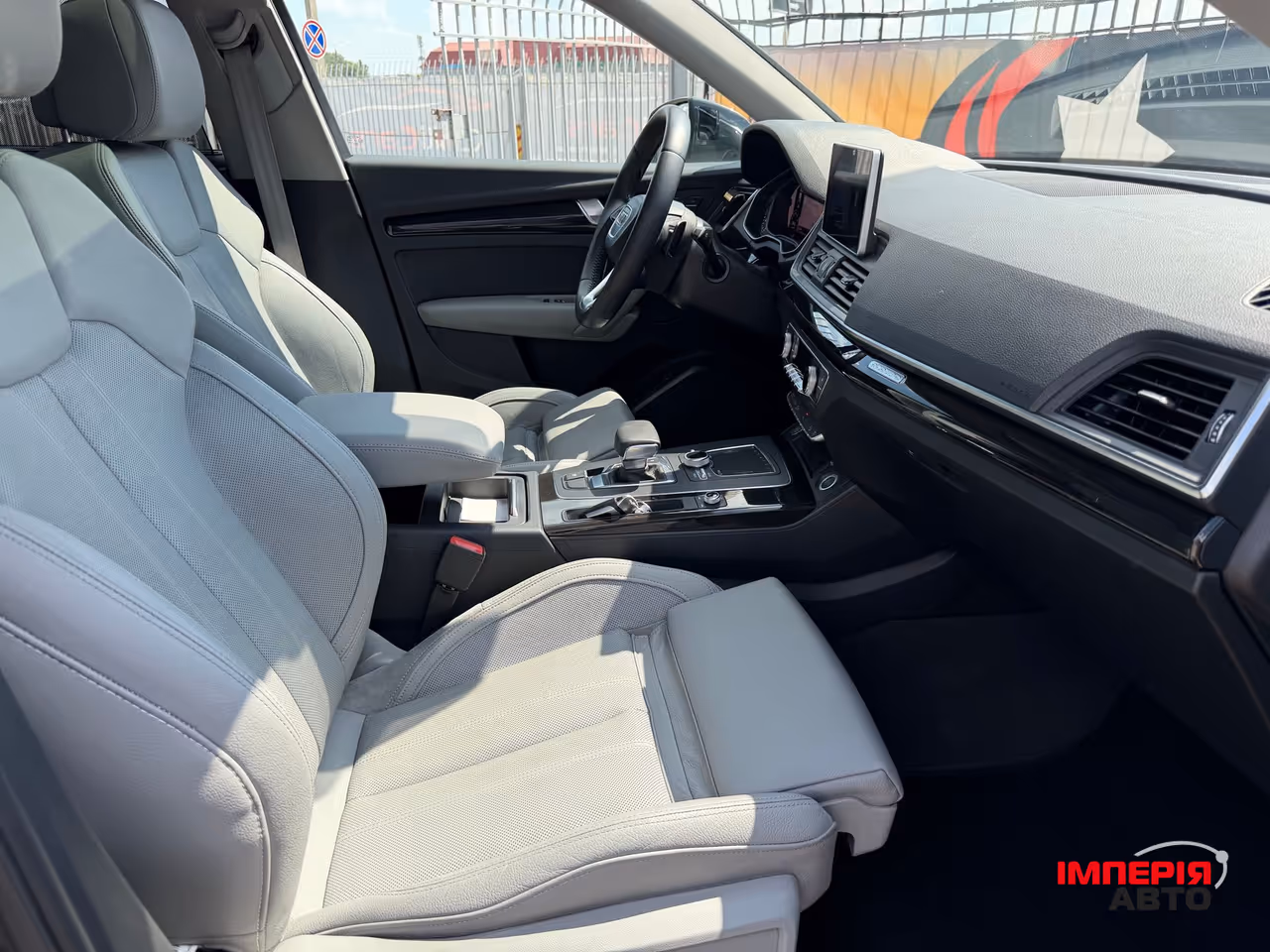Audi Q5 - фото 14