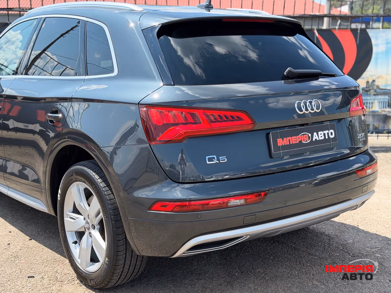 Audi Q5 - фото 8
