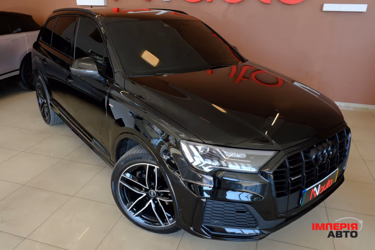 Audi Q7 - фото 4