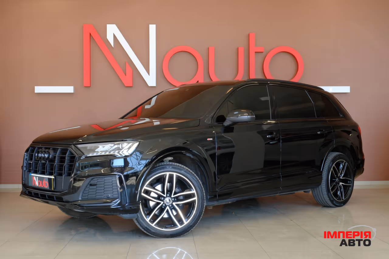 Audi Q7 - фото 1