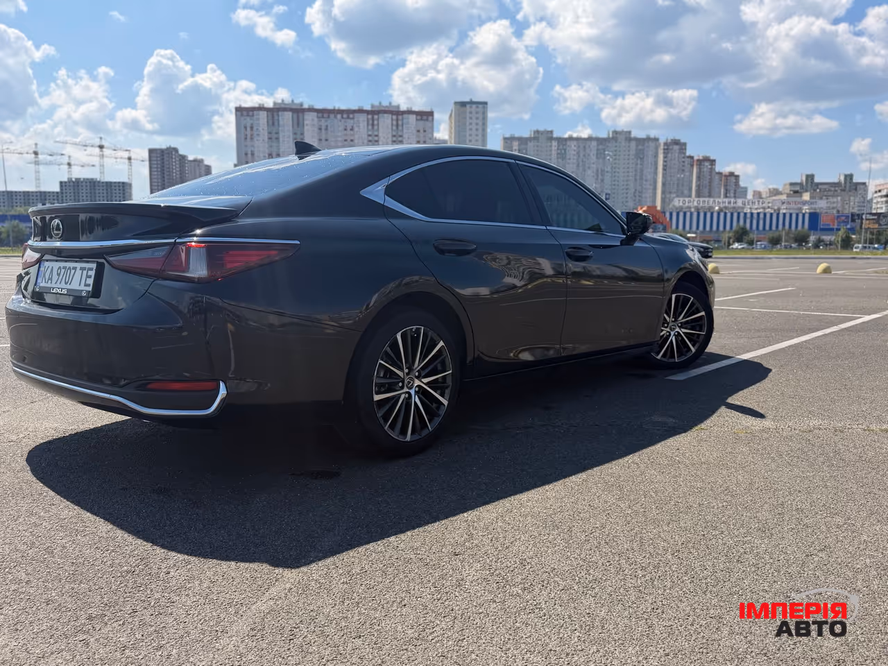 Lexus ES - фото 6