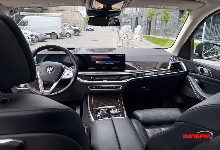 BMW X7 - фото 8