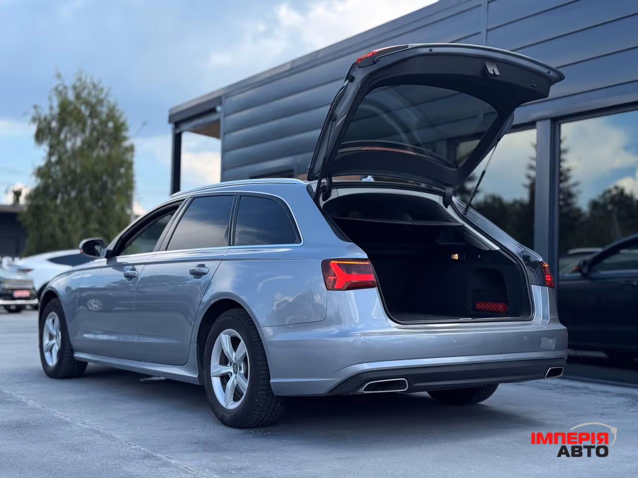 Audi A6 - фото 25