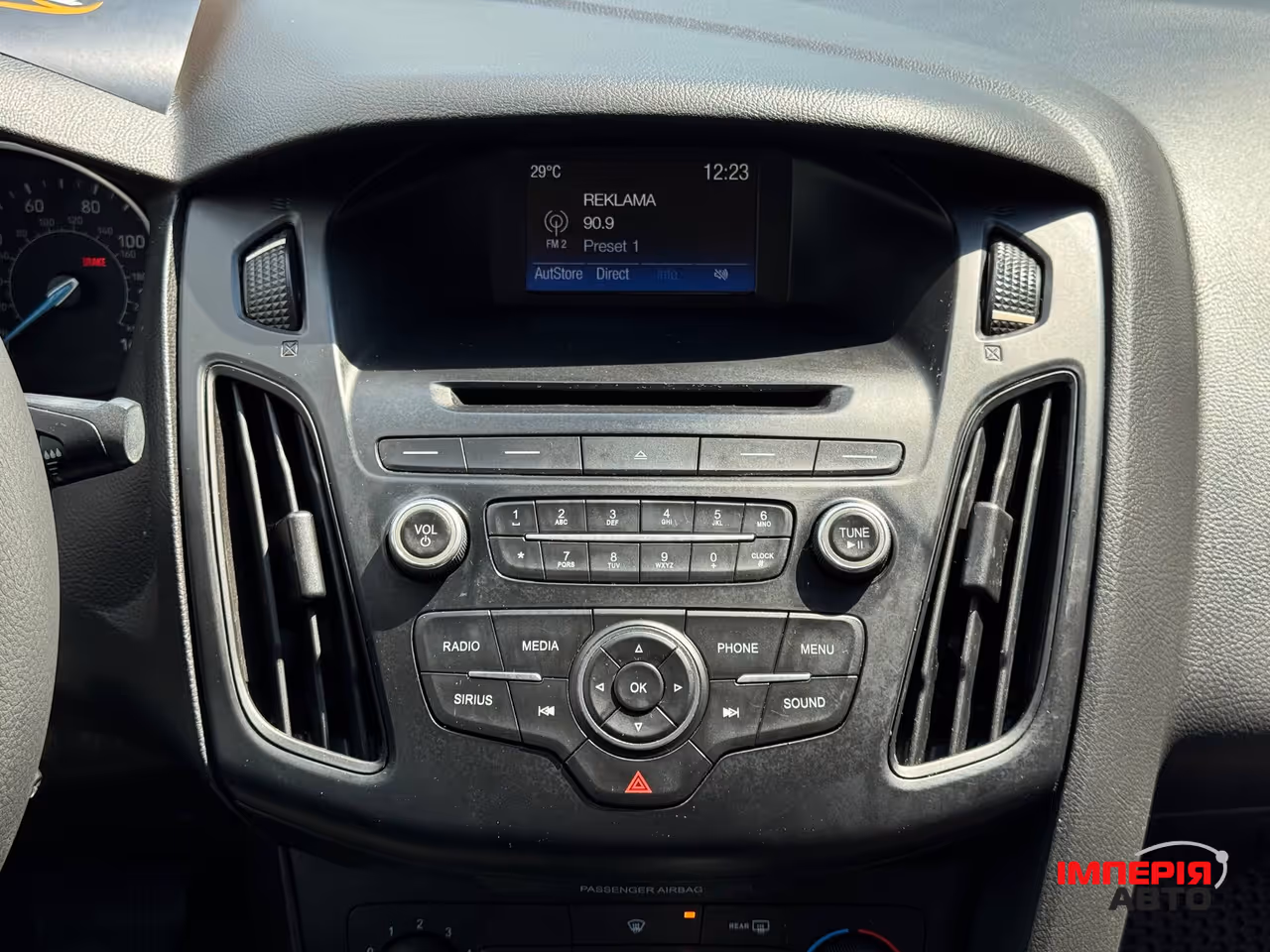 Ford Focus - фото 47