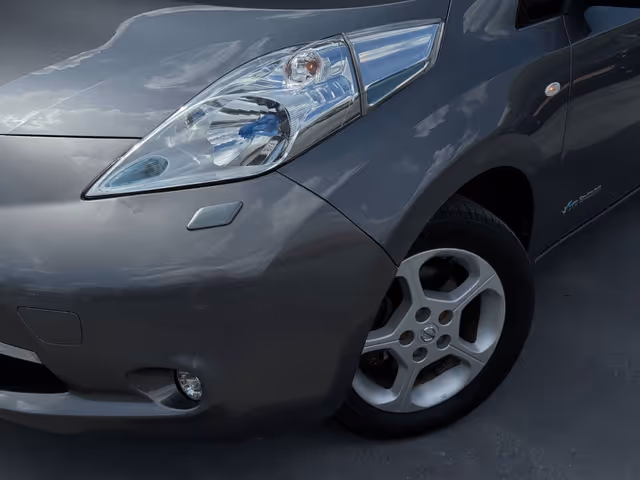 Nissan Leaf - зображення 2