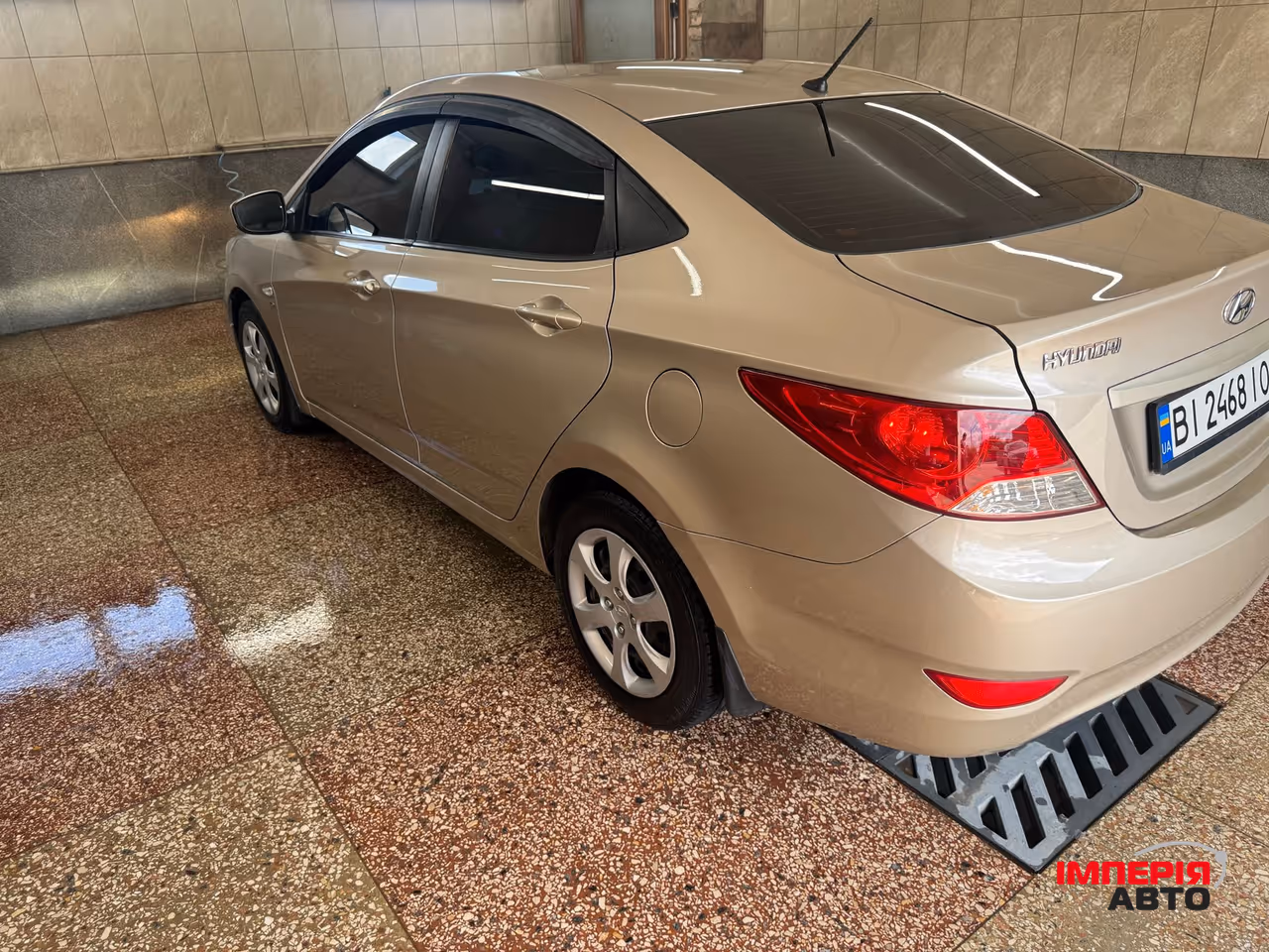 Hyundai Accent - фото 4