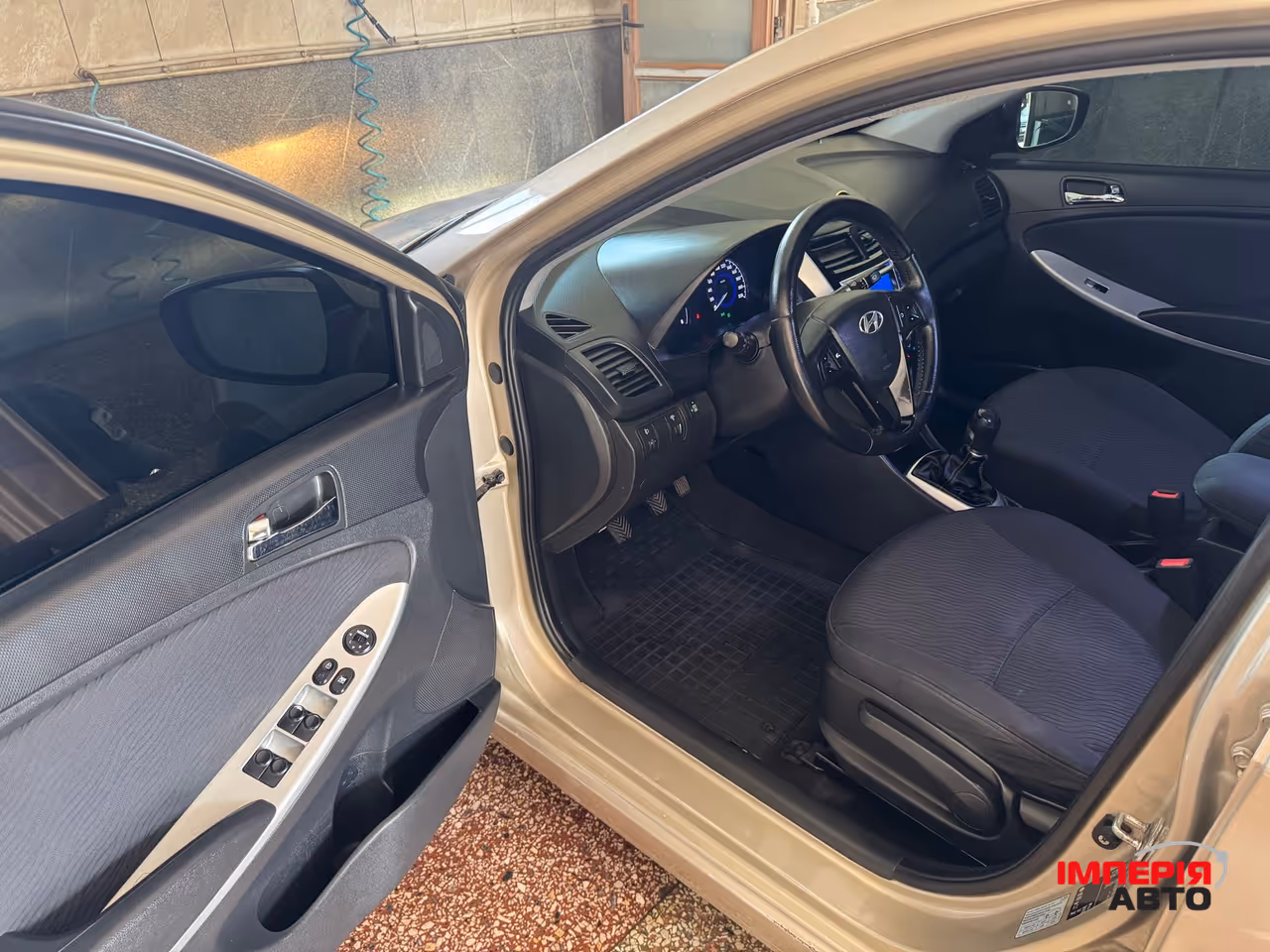 Hyundai Accent - фото 9