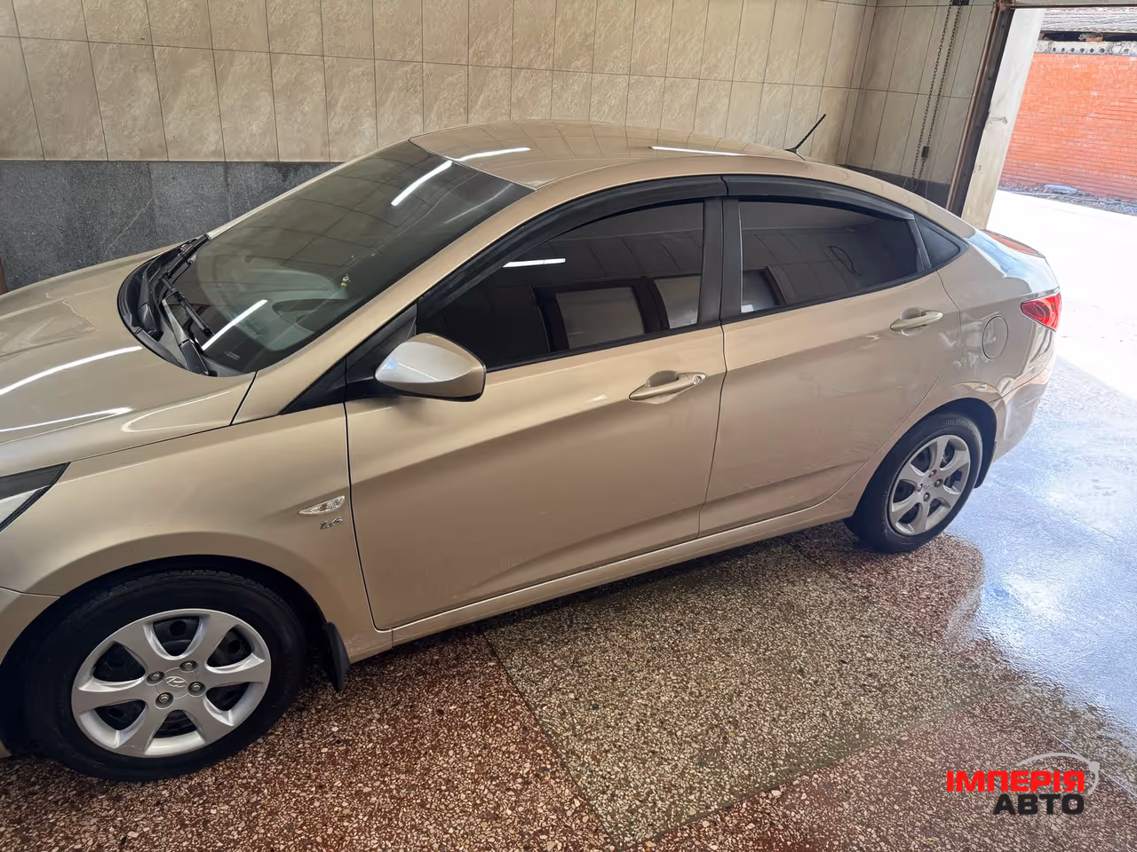 Hyundai Accent - фото 3