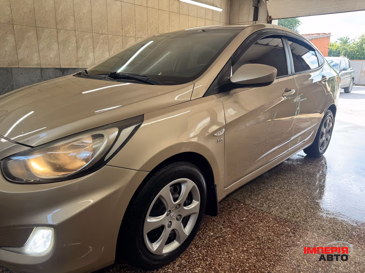 Hyundai Accent - фото 2