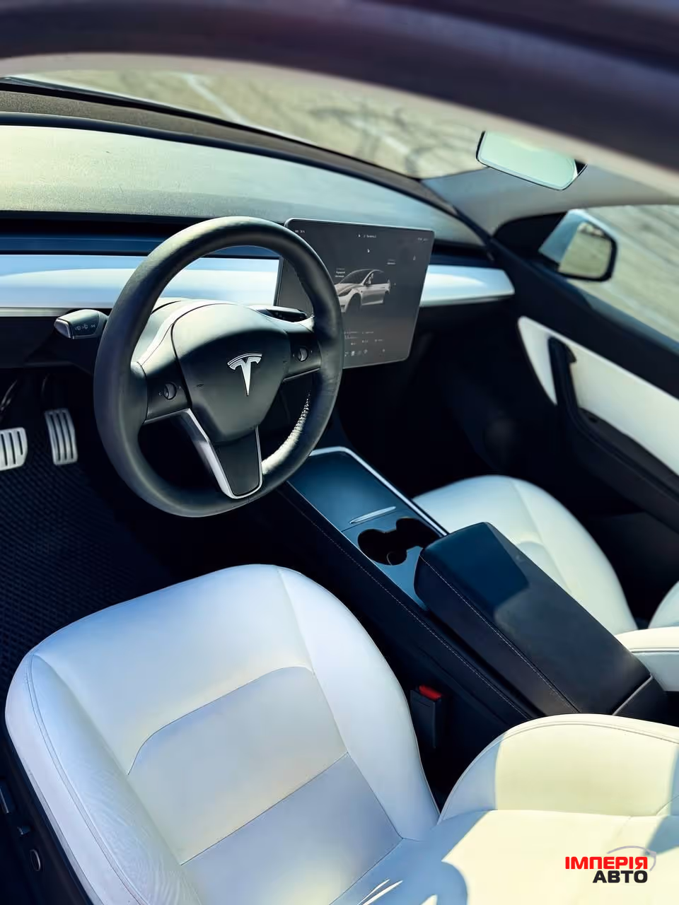 Tesla Model Y - фото 30