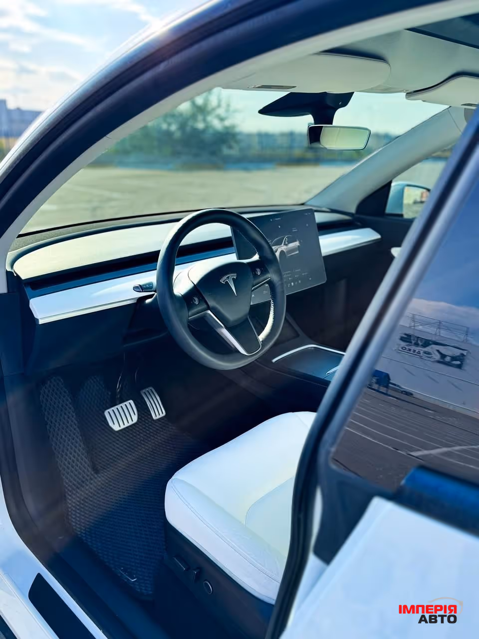 Tesla Model Y - фото 31