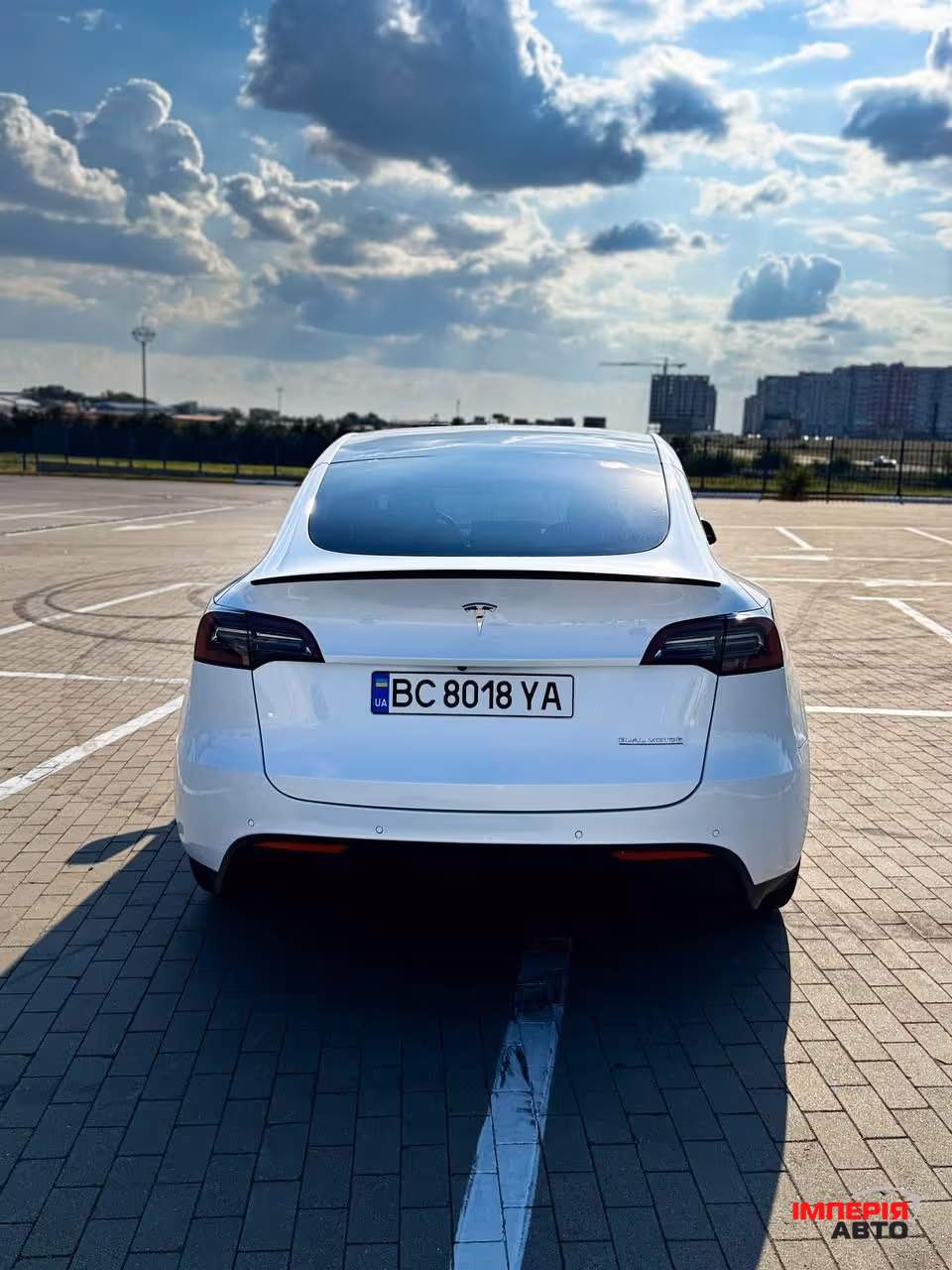 Tesla Model Y - фото 14