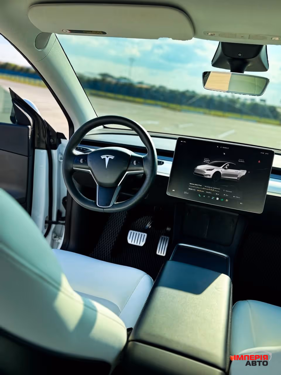 Tesla Model Y - фото 17