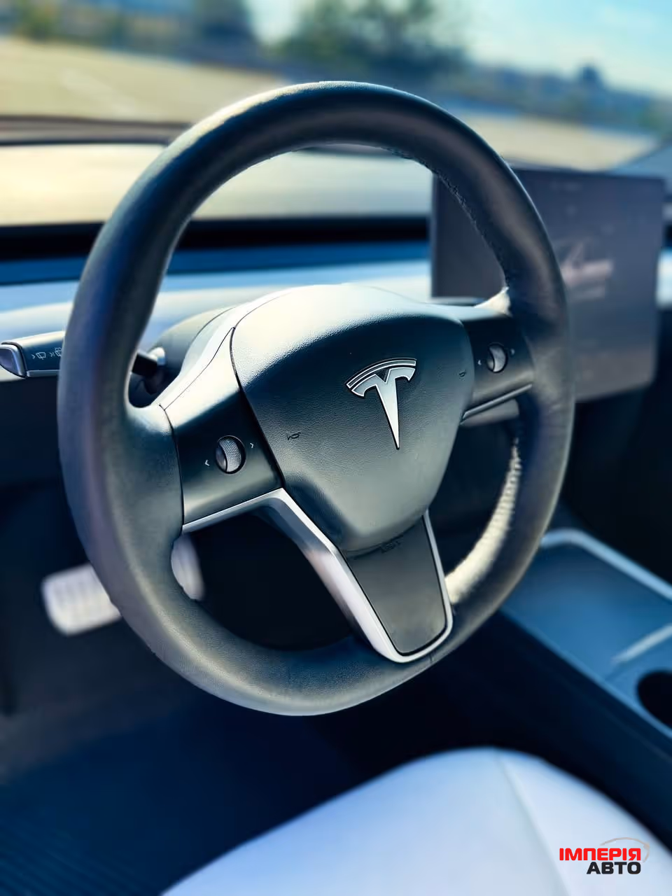 Tesla Model Y - фото 27