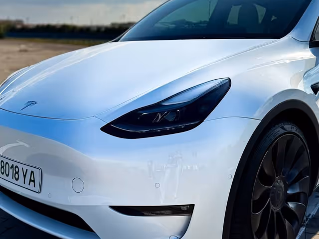 Tesla Model Y - зображення 4