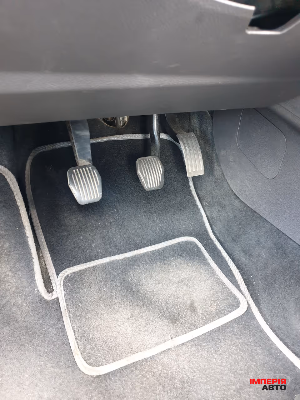 Ford Focus - фото 9