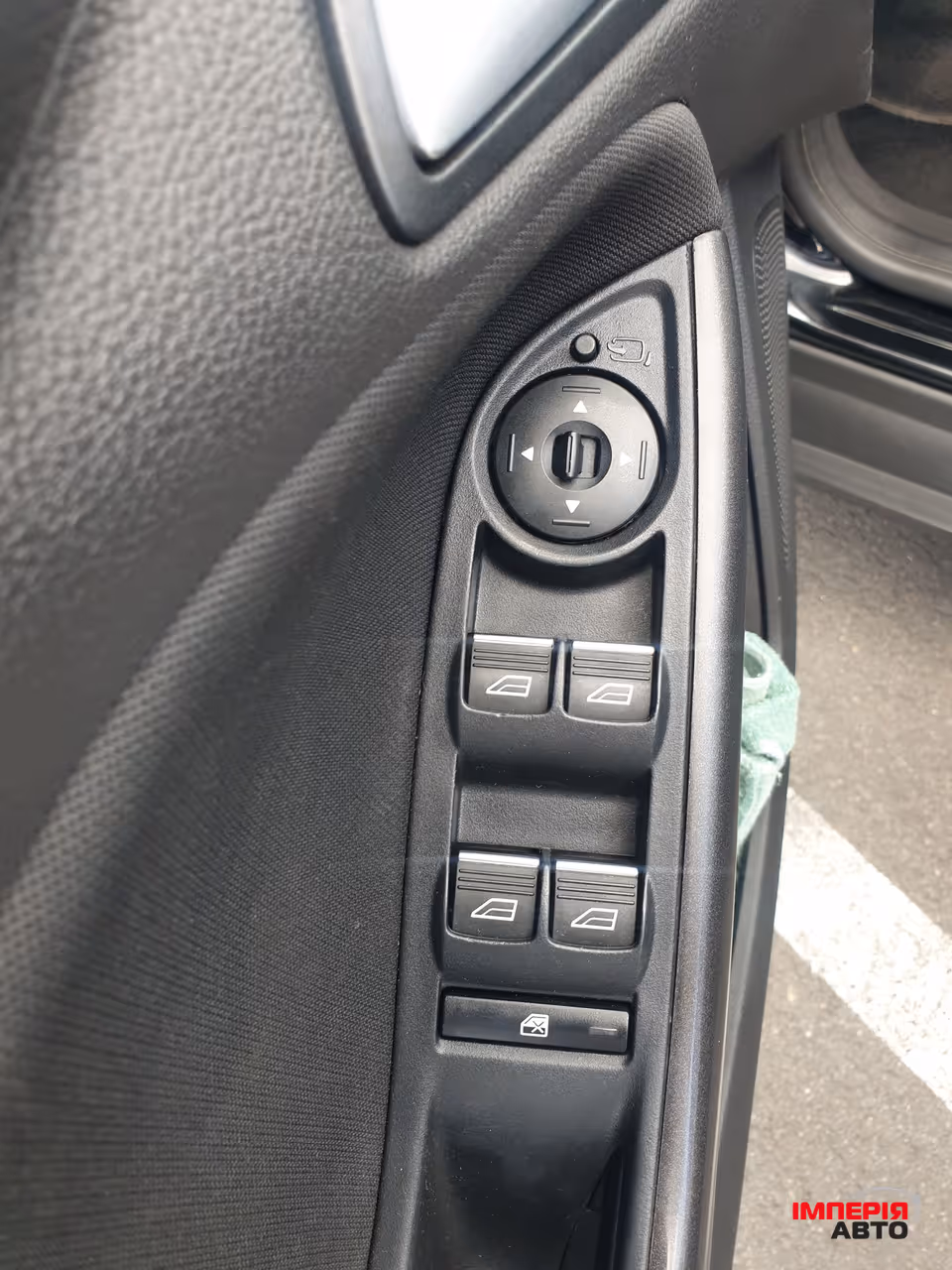 Ford Focus - фото 12