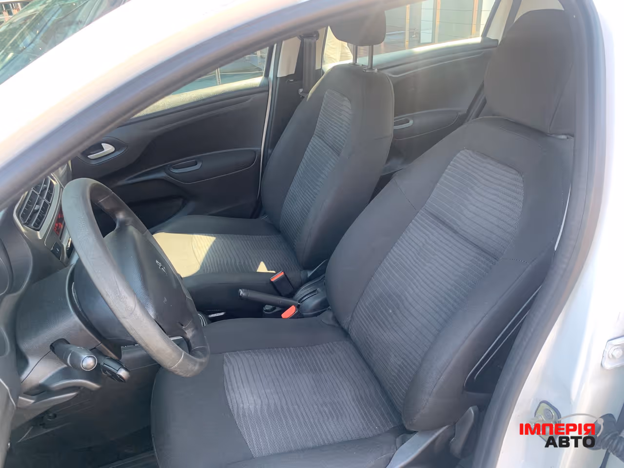 Peugeot 301 - фото 20