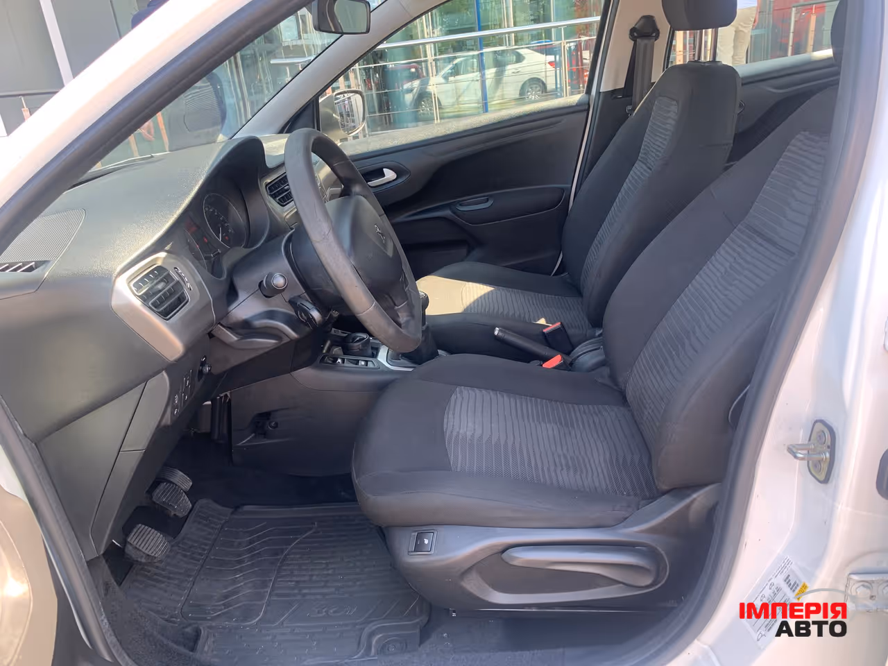 Peugeot 301 - фото 17