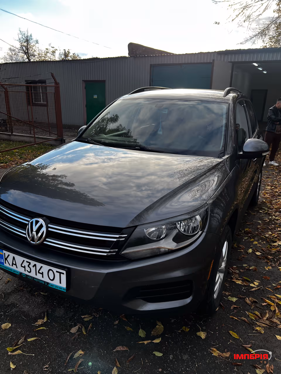 Volkswagen Tiguan - фото 1