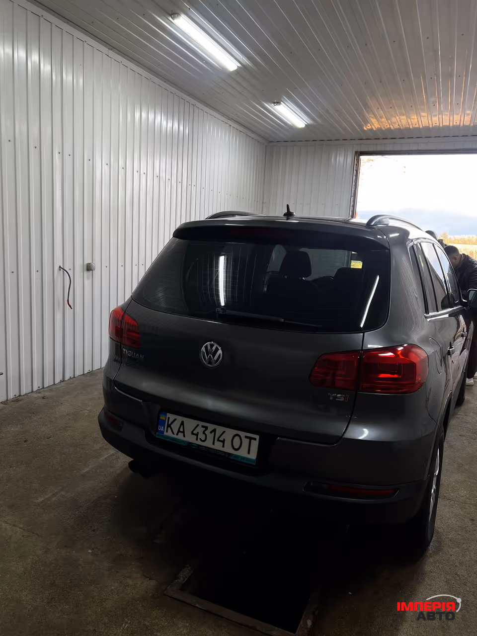 Volkswagen Tiguan - фото 8