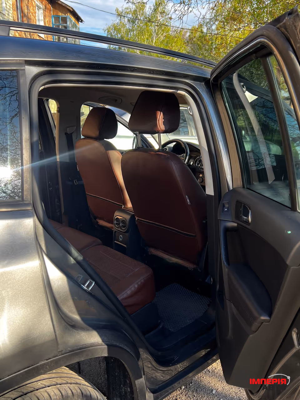 Volkswagen Tiguan - фото 10