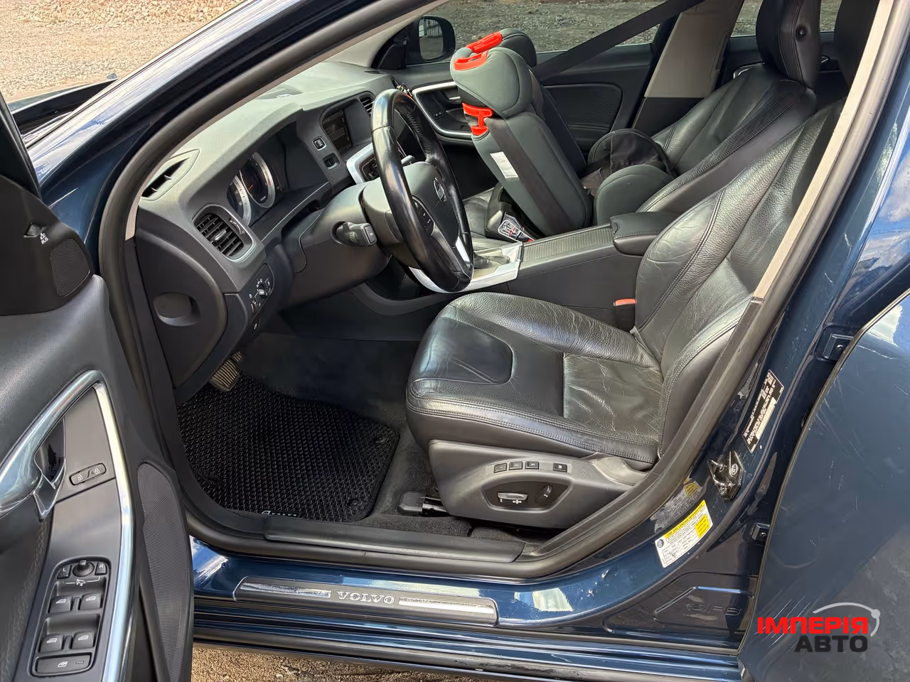 Volvo S60 - фото 8