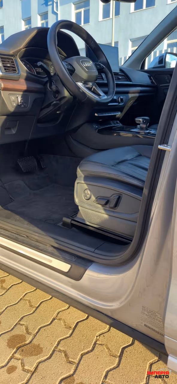 Audi Q5 - фото 6