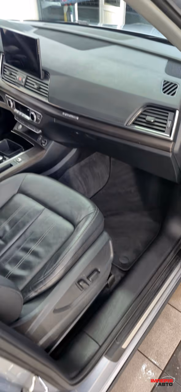 Audi Q5 - фото 14