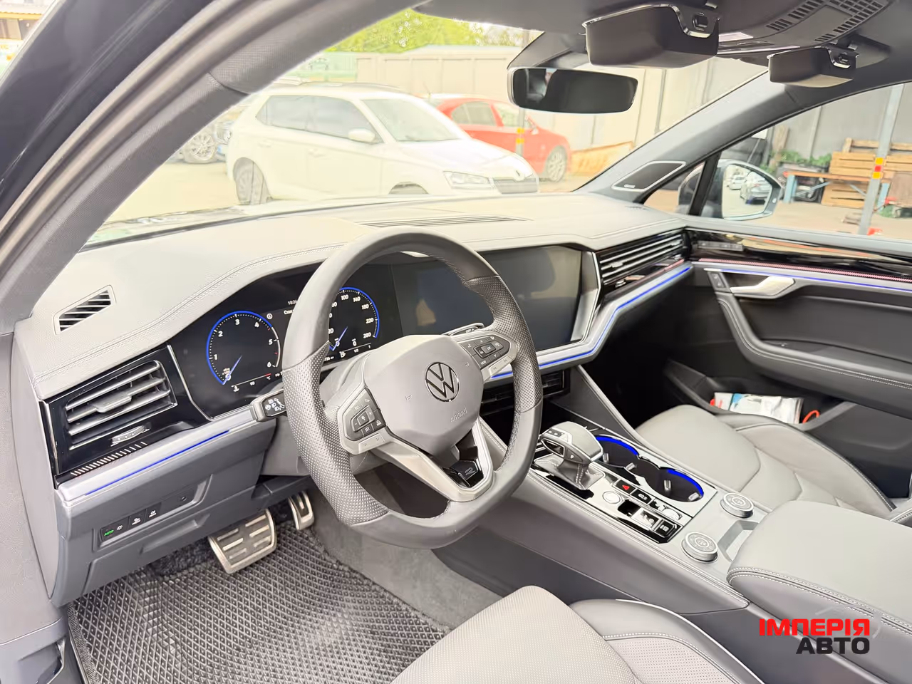 Volkswagen Touareg - фото 17