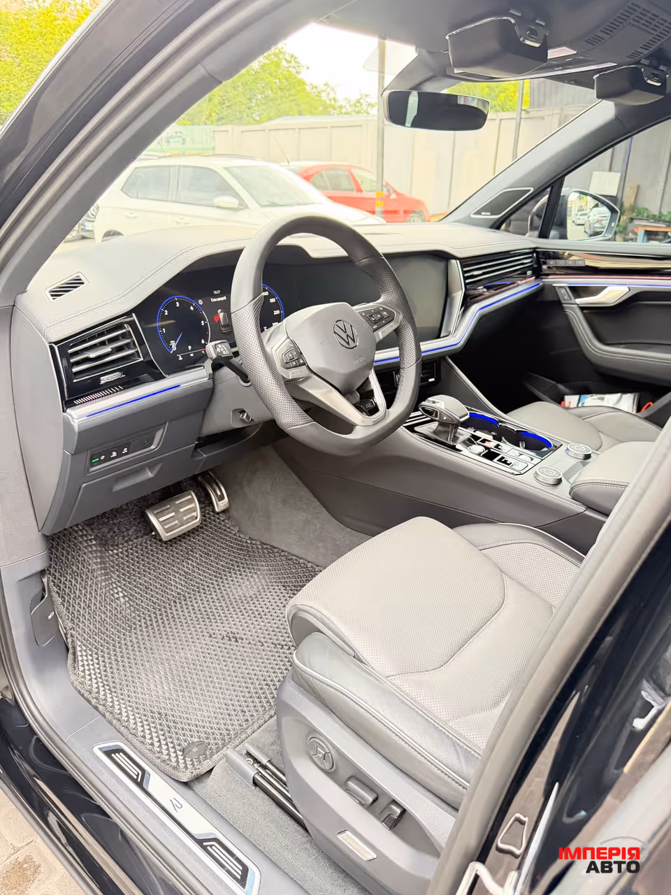 Volkswagen Touareg - фото 20